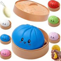 Игрушка-антистресс сквиш в форме пельмешки