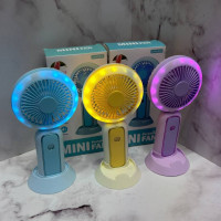 Компактный мини-вентилятор с LED-подсветкой